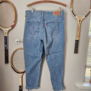 Levi's Ankle Side Bow High Rise light wash Jean 10